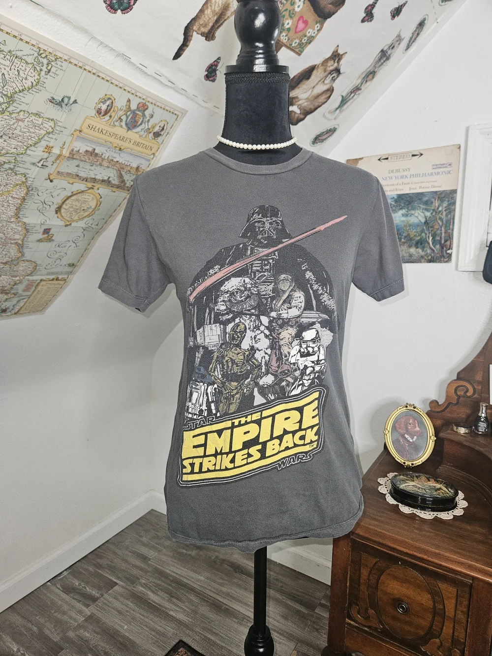 Star Wars 'The Empire Strikes Back' Womens T Shirt - Picture 2 of 3